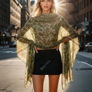 Elegant Green Paisley Scarf